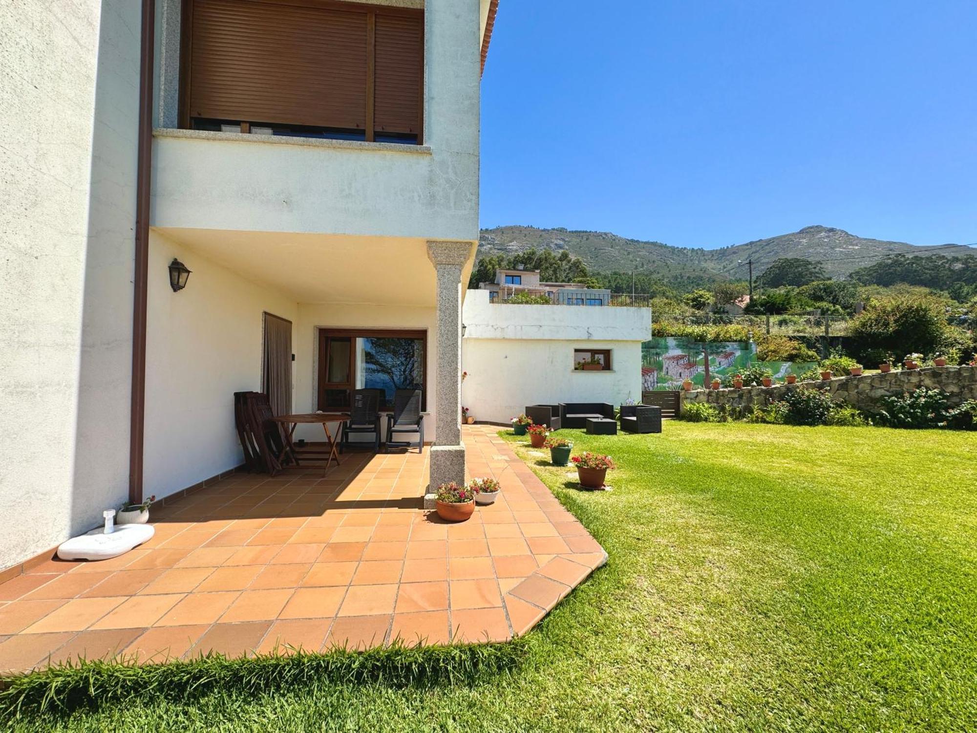 Rooms Peregrinos B Casa Alicia Rosal Exterior photo